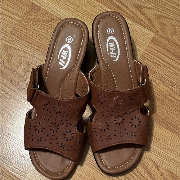 Women's Brown Floral Sandals - Picture 1 of 7